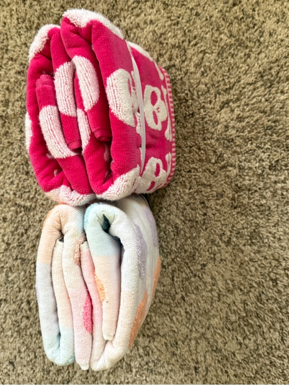 Caro Halloween Spooky Skull Pink Hand Towel + Pastel Ghost Print Towel Sets NWT - Picture 3 of 4
